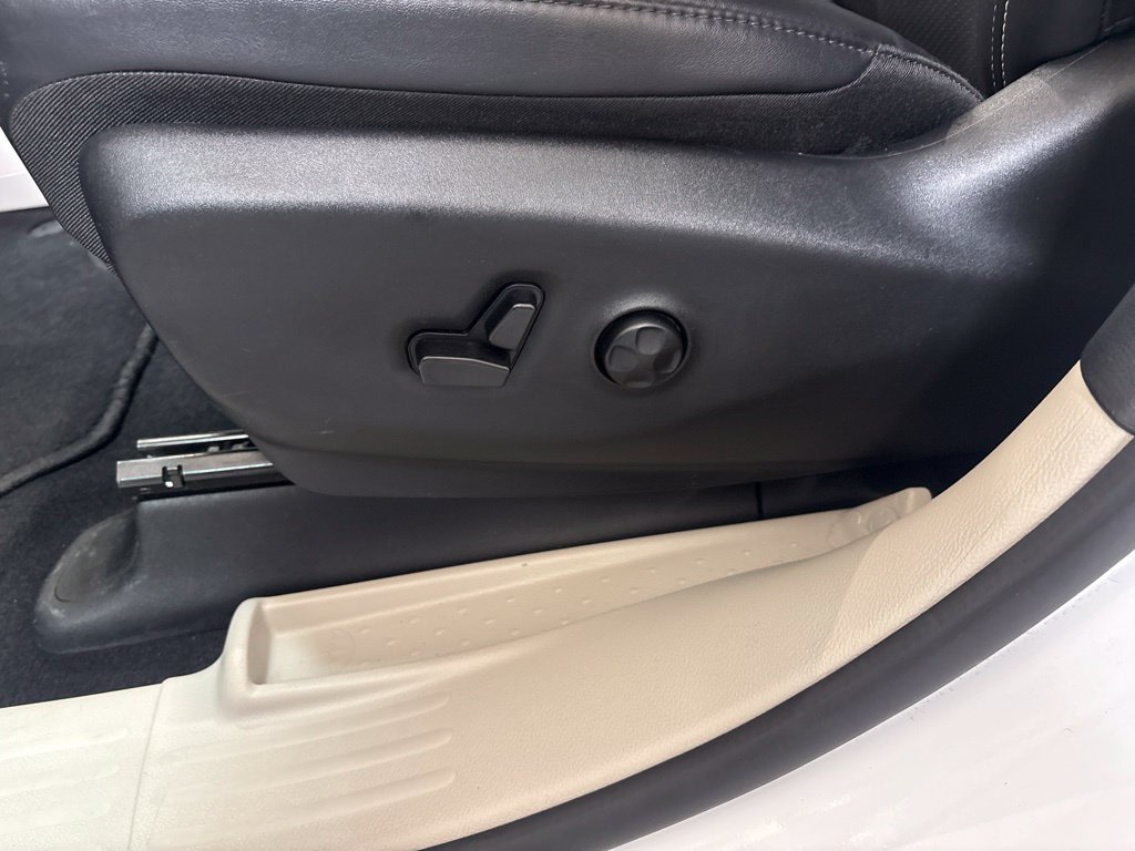 Thumbnail: 2024 Chrysler Pacifica - 25