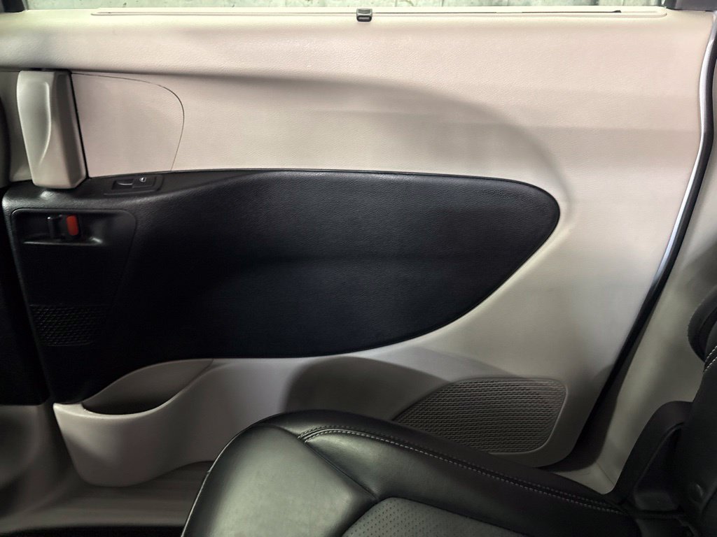 Thumbnail: 2024 Chrysler Pacifica - 37