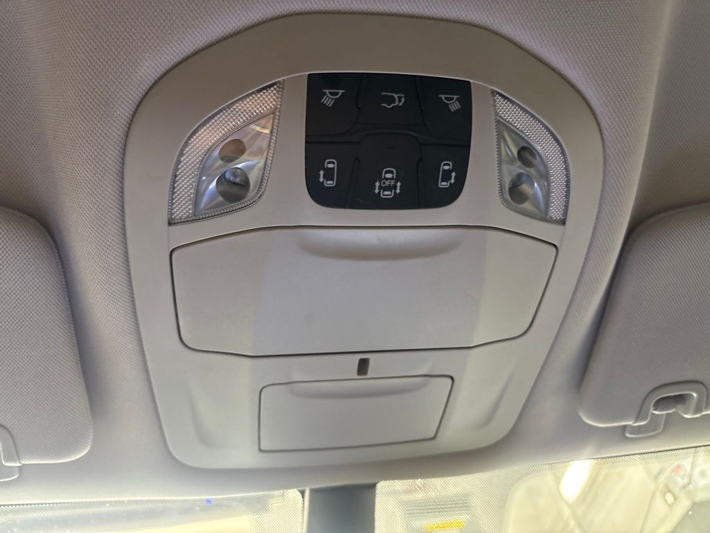 Thumbnail: 2024 Chrysler Pacifica - 33