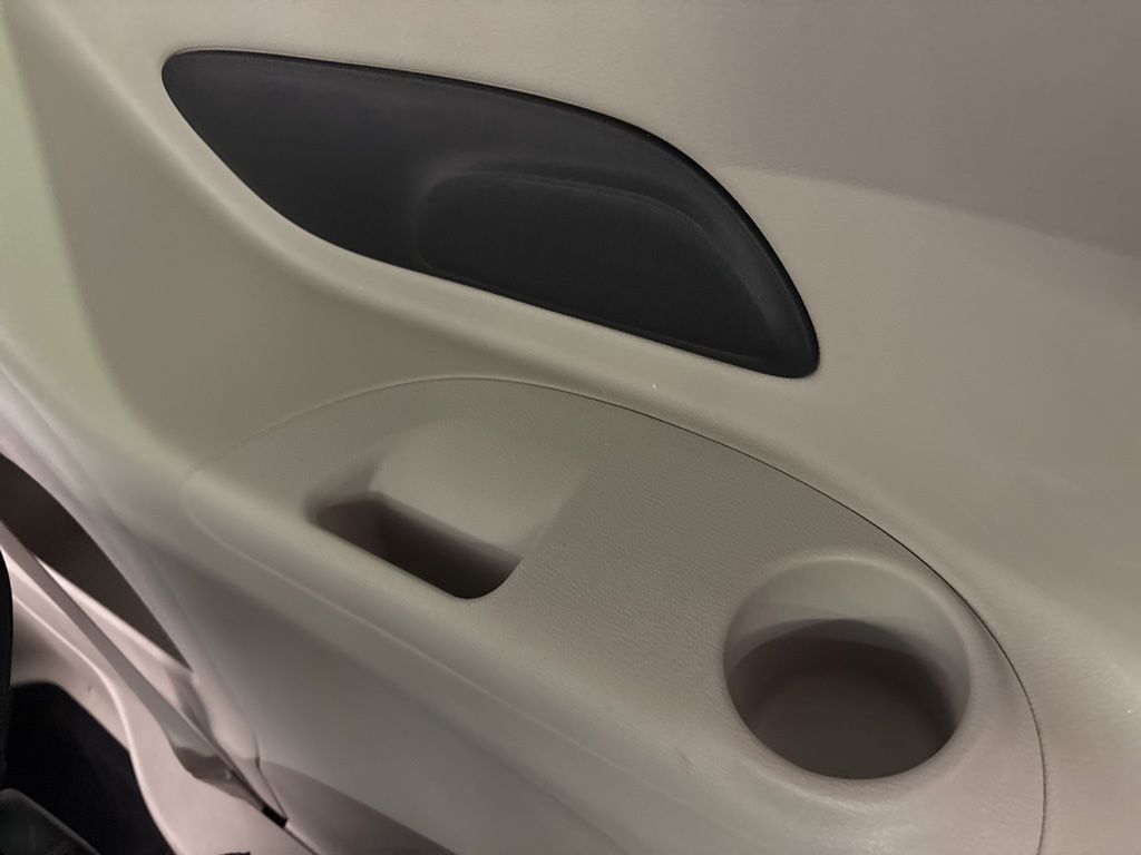 Thumbnail: 2023 Chrysler Pacifica - 33