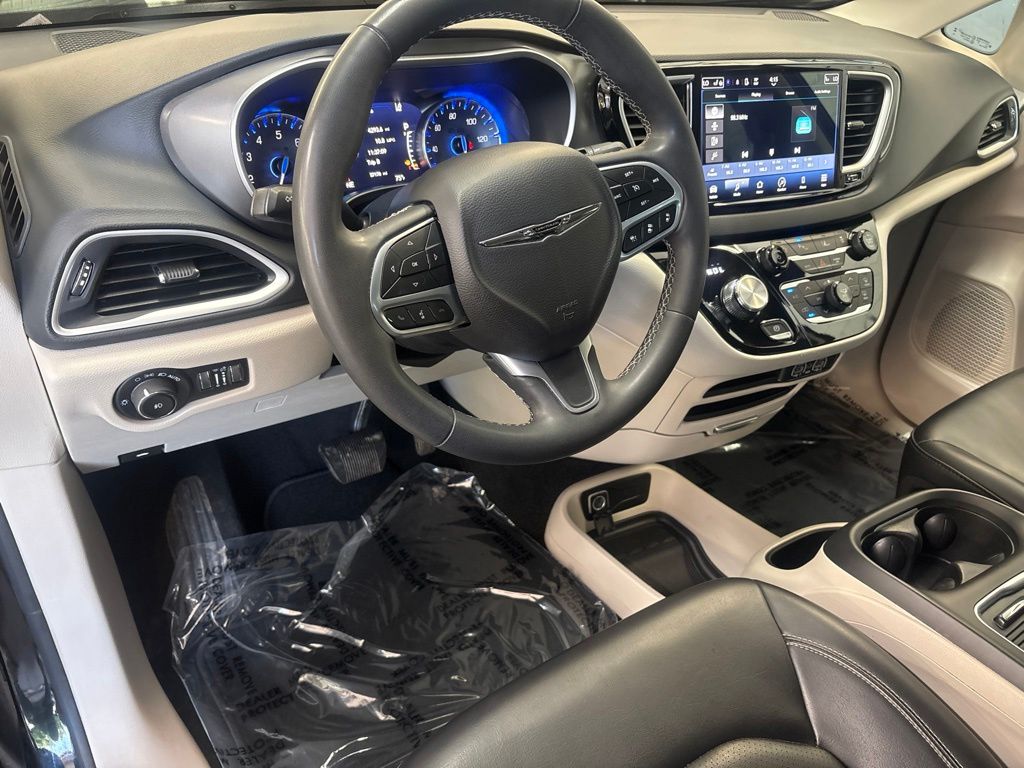 Thumbnail: 2023 Chrysler Pacifica - 2
