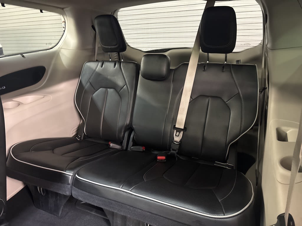 Thumbnail: 2023 Chrysler Pacifica - 31