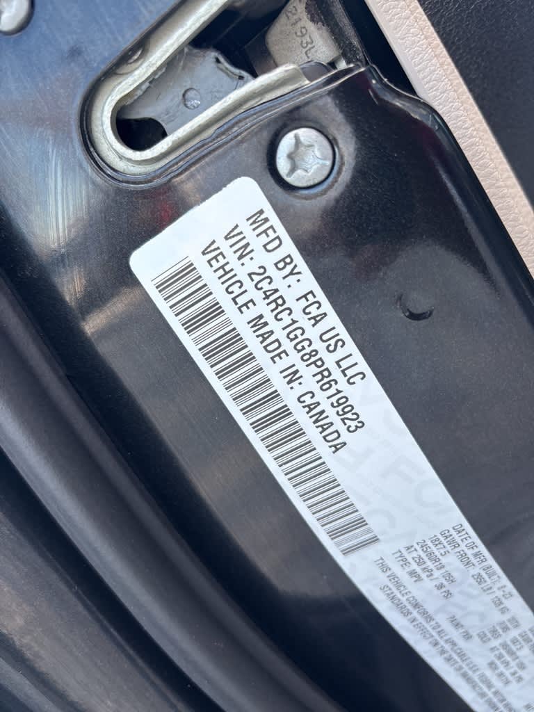 Thumbnail: 2023 Chrysler Pacifica - 6