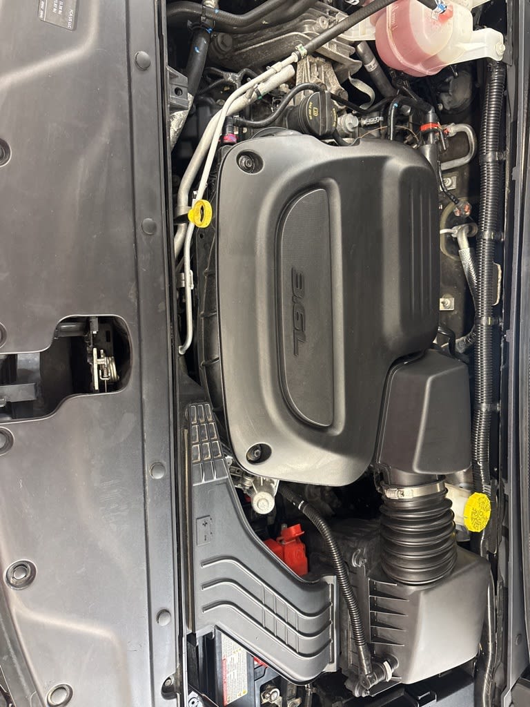 Thumbnail: 2023 Chrysler Pacifica - 7