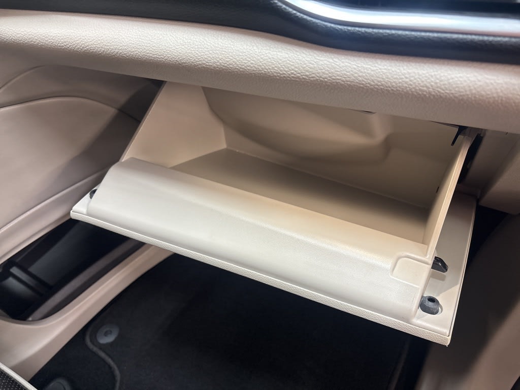 Thumbnail: 2023 Chrysler Pacifica - 39