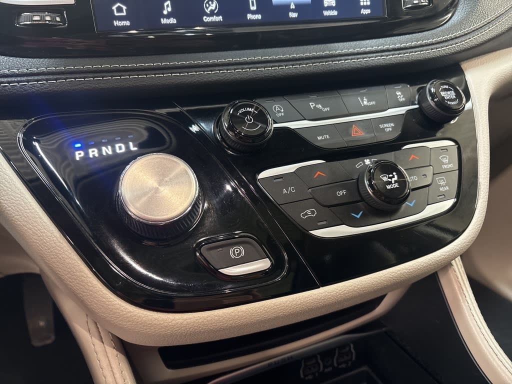 Thumbnail: 2023 Chrysler Pacifica - 27