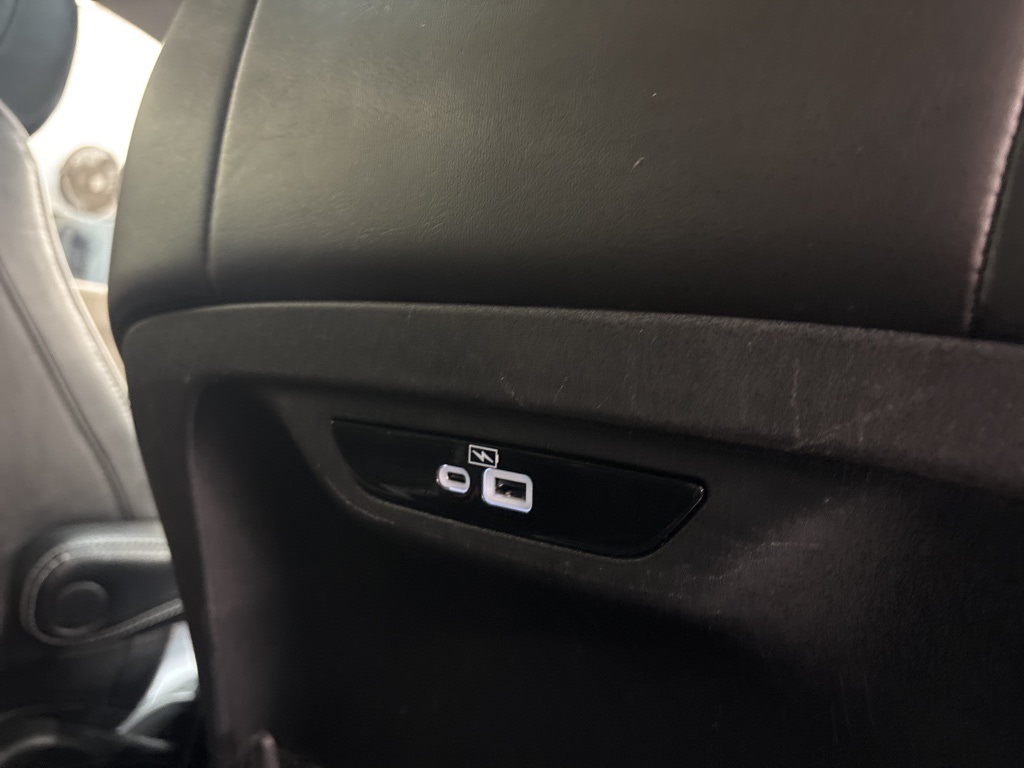 Thumbnail: 2023 Chrysler Pacifica - 36