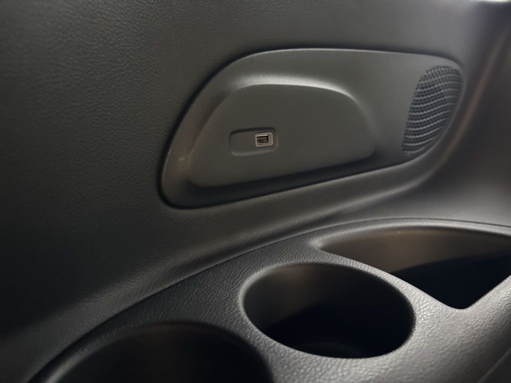 Thumbnail: 2026 Chrysler Pacifica - 34