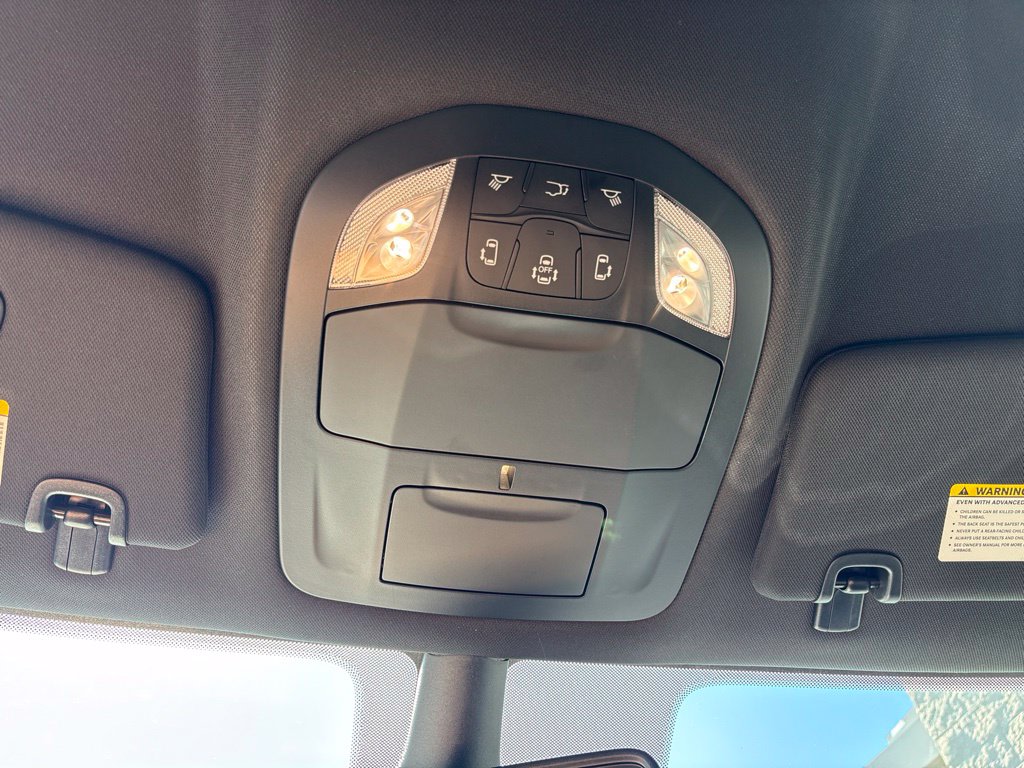 Thumbnail: 2027 Chrysler Pacifica - 2