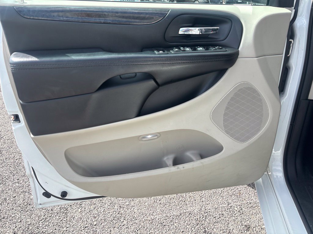 Thumbnail: 2019 Dodge Grand Caravan - 21