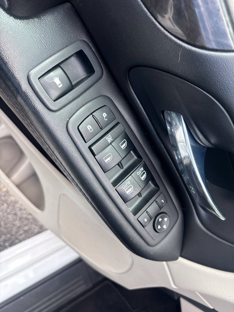 Thumbnail: 2019 Dodge Grand Caravan - 7