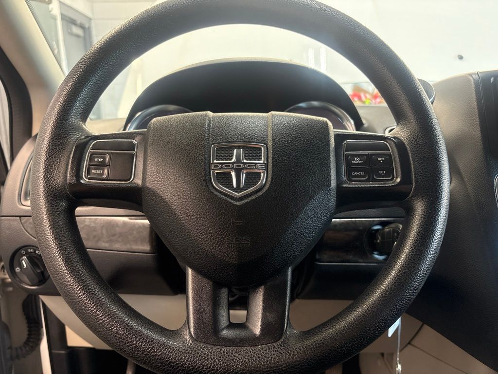 Thumbnail: 2019 Dodge Grand Caravan - 8