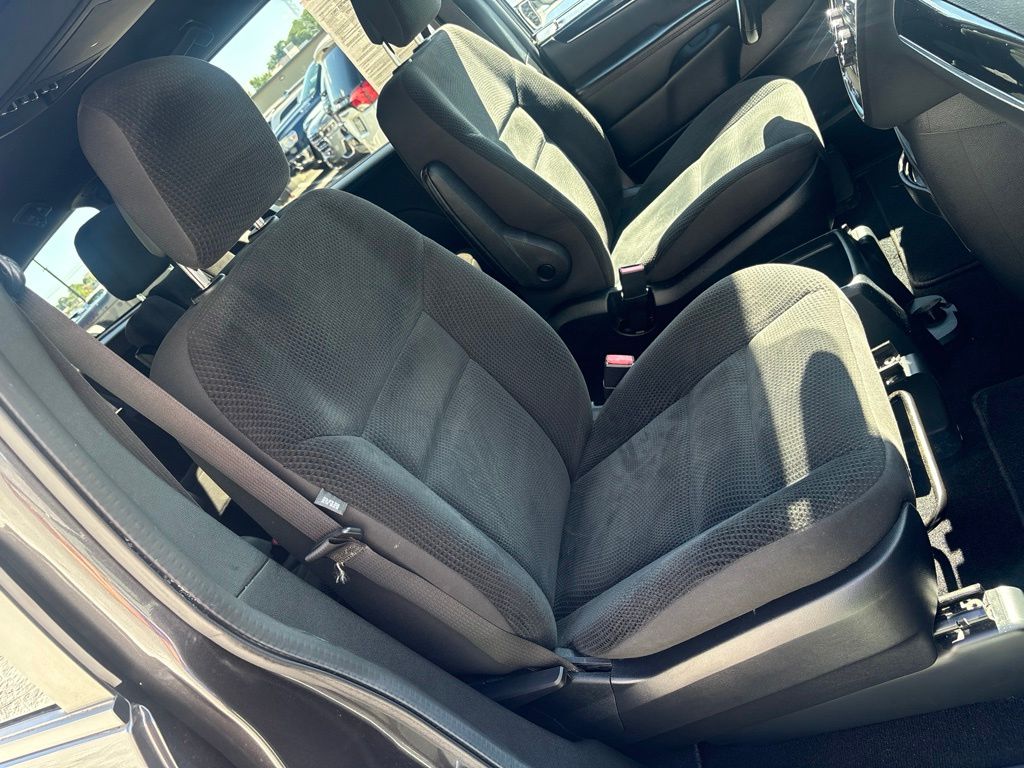 Thumbnail: 2019 Dodge Grand Caravan - 36