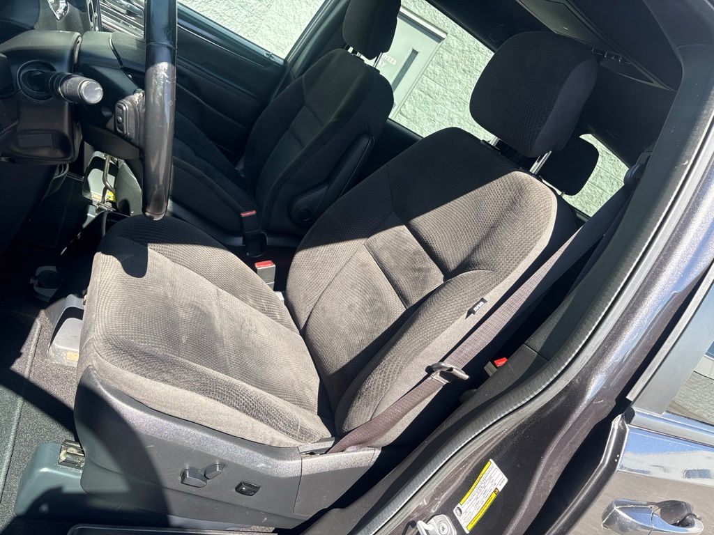 Thumbnail: 2019 Dodge Grand Caravan - 9