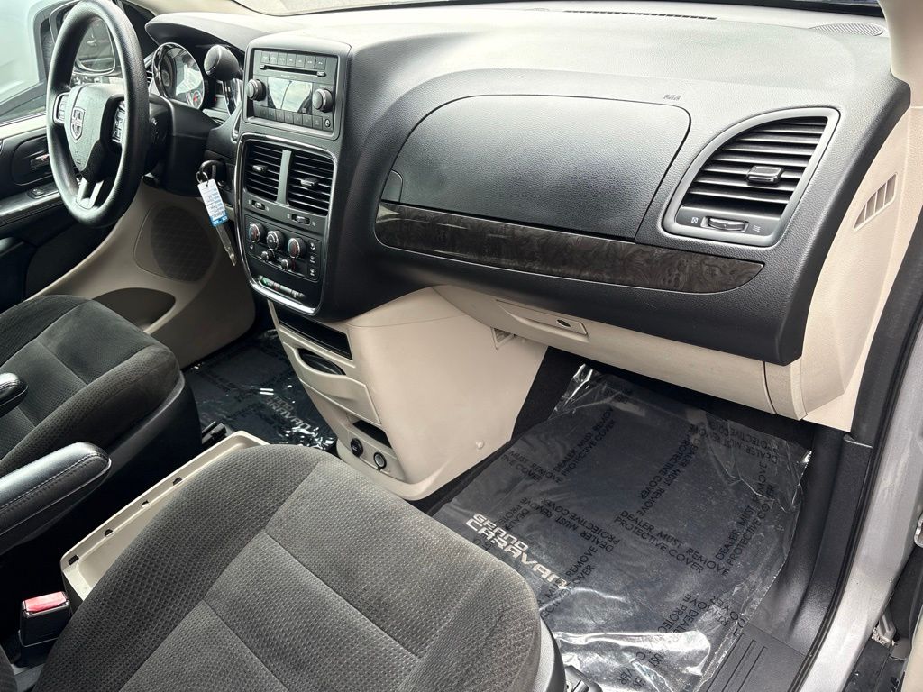 Thumbnail: 2016 Dodge Grand Caravan - 39