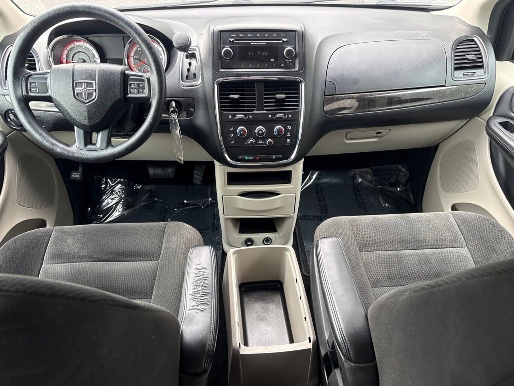 Thumbnail: 2016 Dodge Grand Caravan - 12