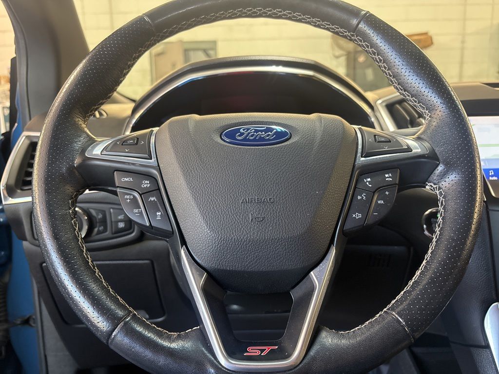 Thumbnail: 2020 Ford Edge - 5