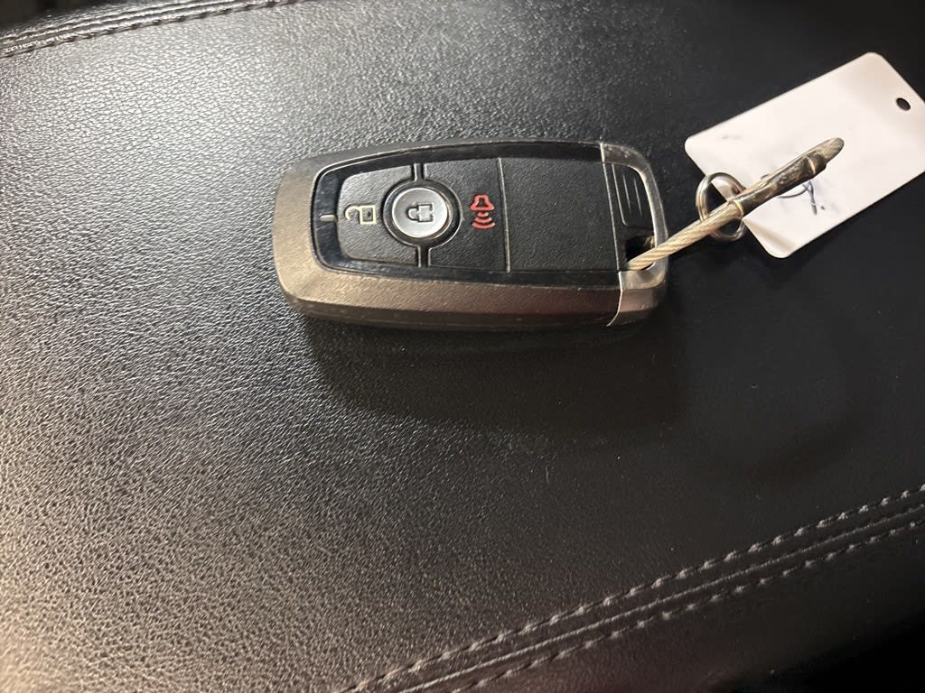 Thumbnail: 2023 Ford Edge - 17