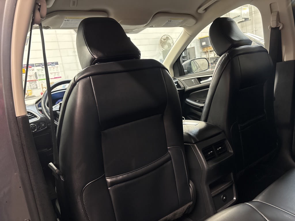 Thumbnail: 2023 Ford Edge - 10