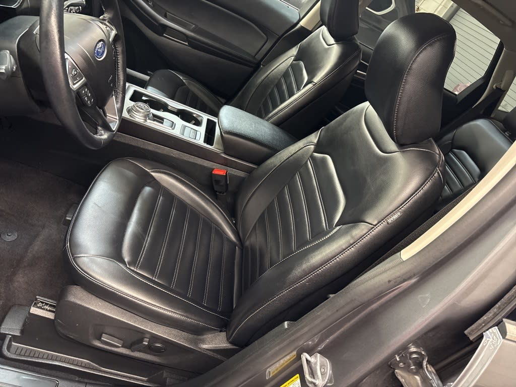 Thumbnail: 2023 Ford Edge - 8