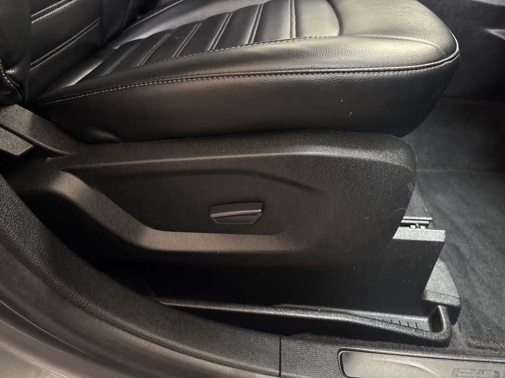 Thumbnail: 2023 Ford Edge - 40