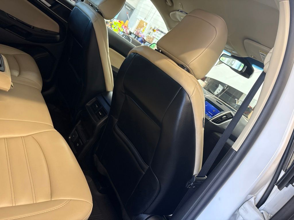 Thumbnail: 2020 Ford Edge - 39