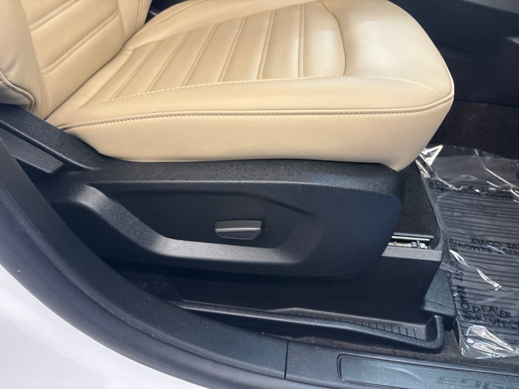 Thumbnail: 2020 Ford Edge - 45