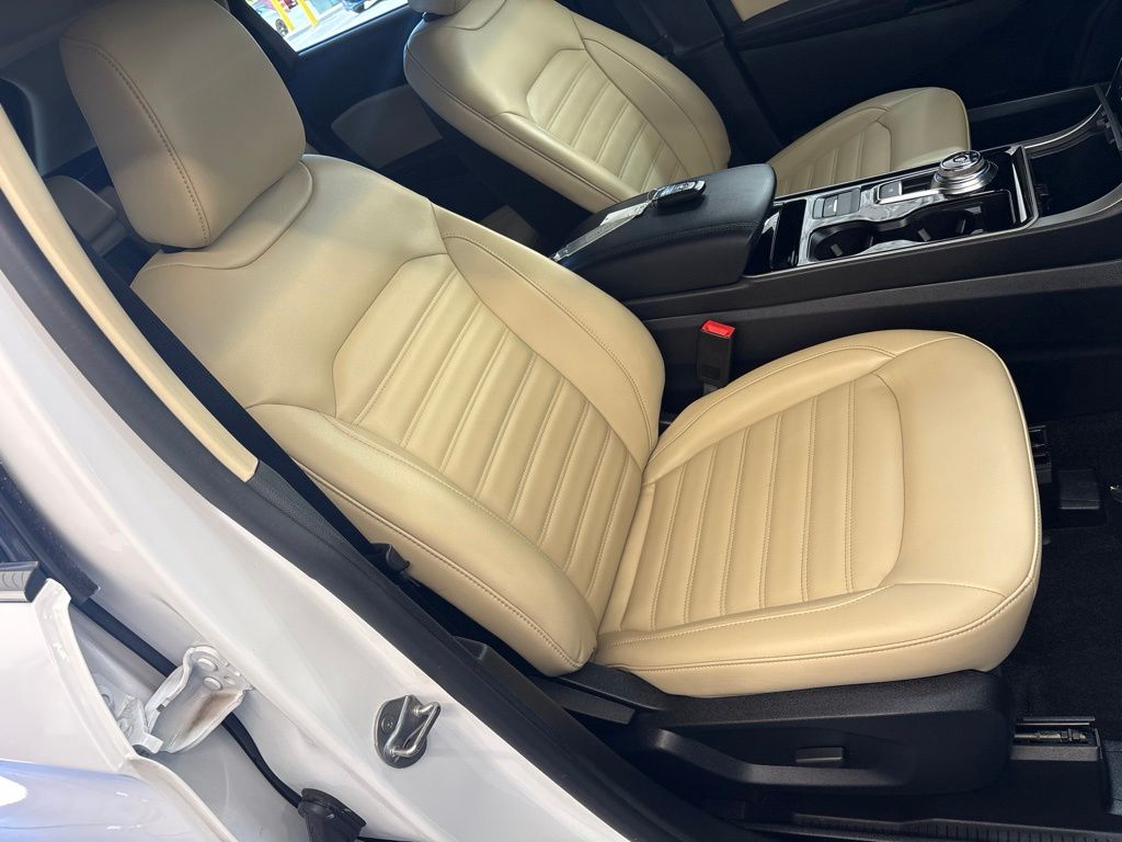 Thumbnail: 2020 Ford Edge - 44