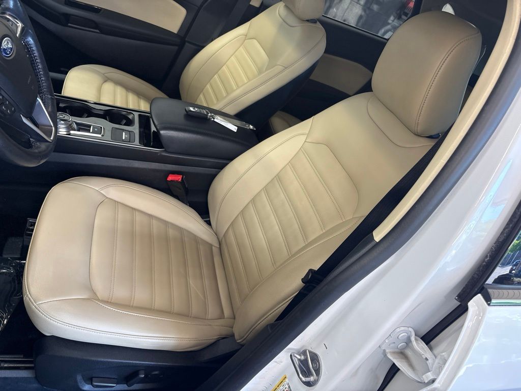 Thumbnail: 2020 Ford Edge - 9