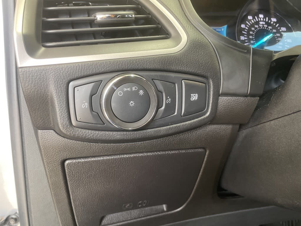 2022 Ford Edge SEL 26
