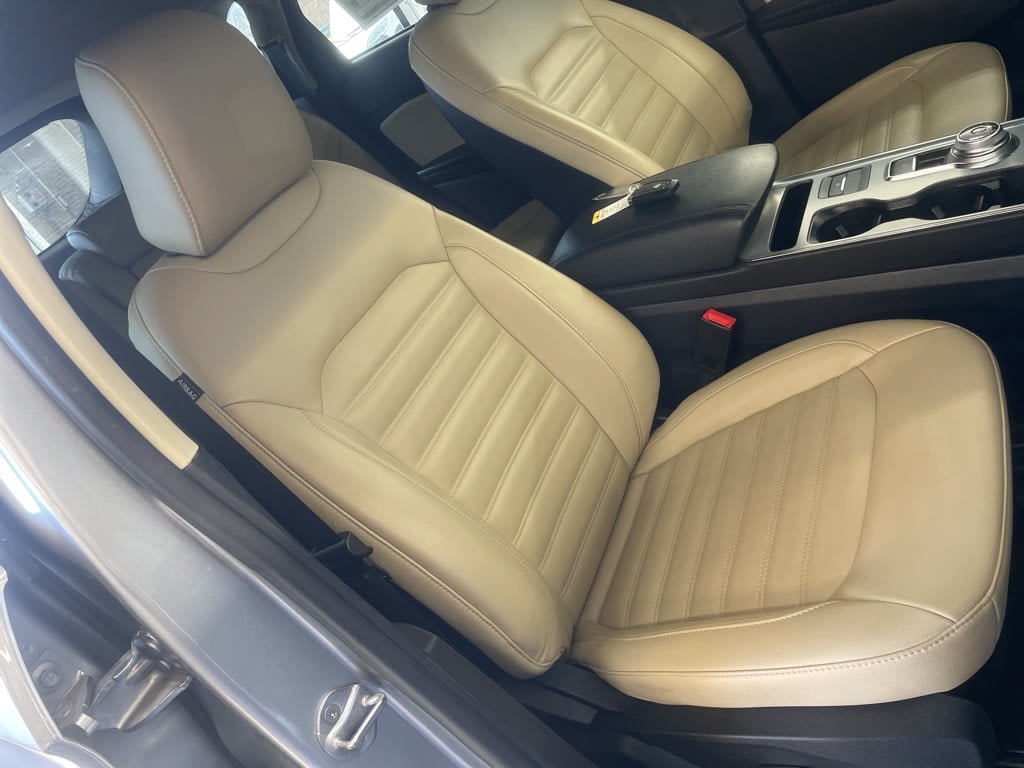 2022 Ford Edge SEL 37