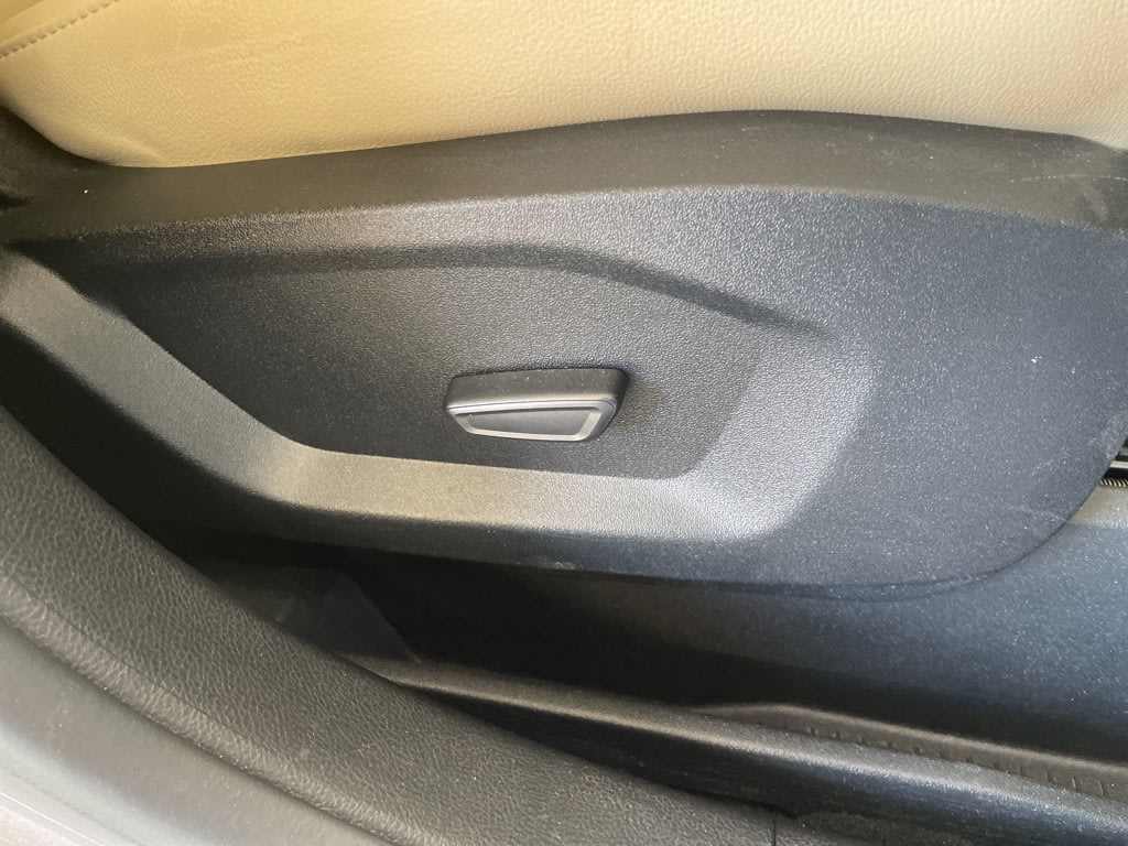 2022 Ford Edge SEL 38