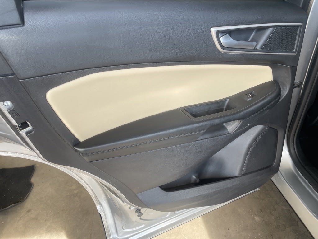 2022 Ford Edge SEL 29