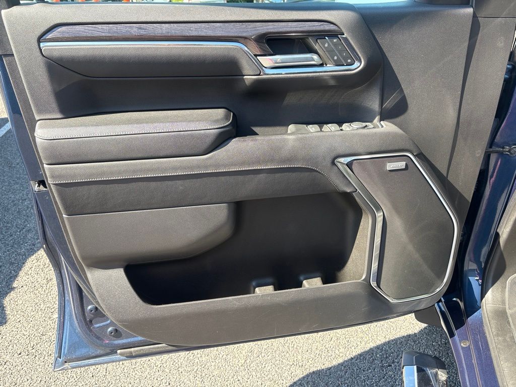 Thumbnail: 2023 Chevrolet Silverado 1500 - 22