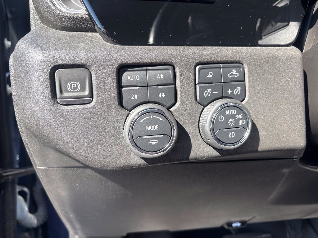 Thumbnail: 2023 Chevrolet Silverado 1500 - 25