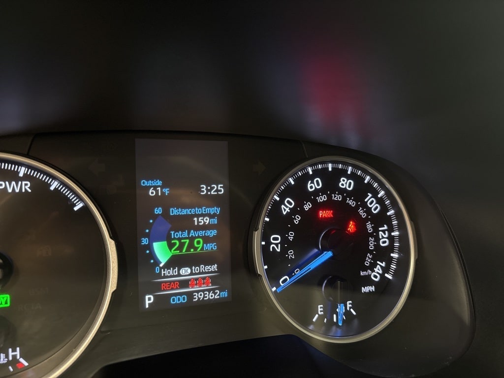 Thumbnail: 2022 Toyota RAV4 - 16