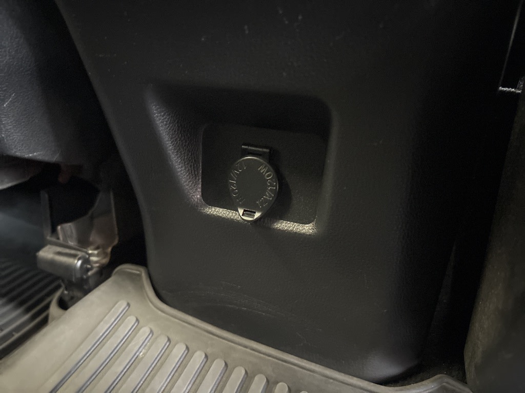 Thumbnail: 2022 Toyota RAV4 - 33