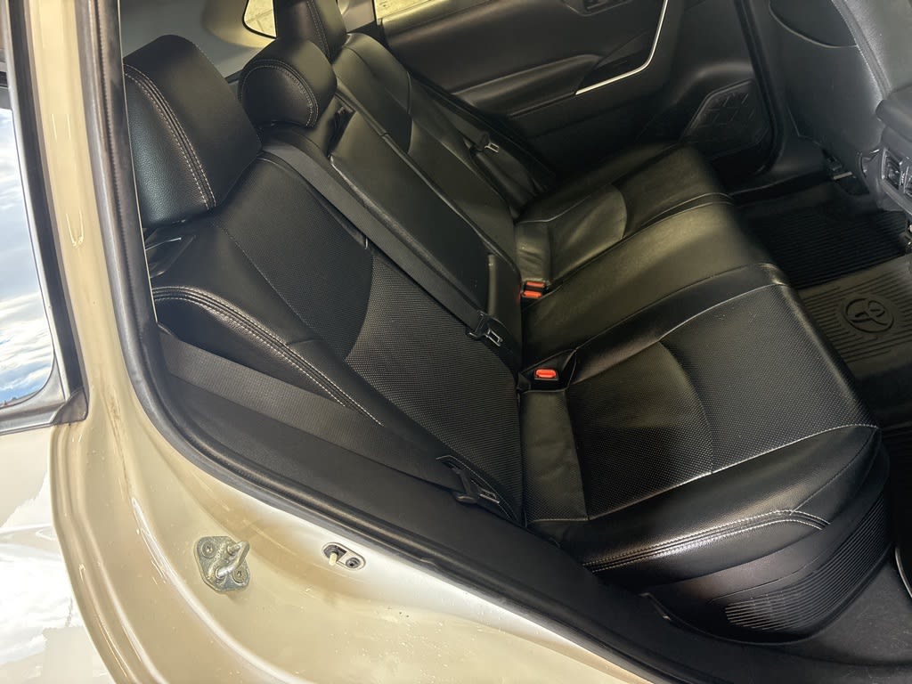 Thumbnail: 2022 Toyota RAV4 - 6