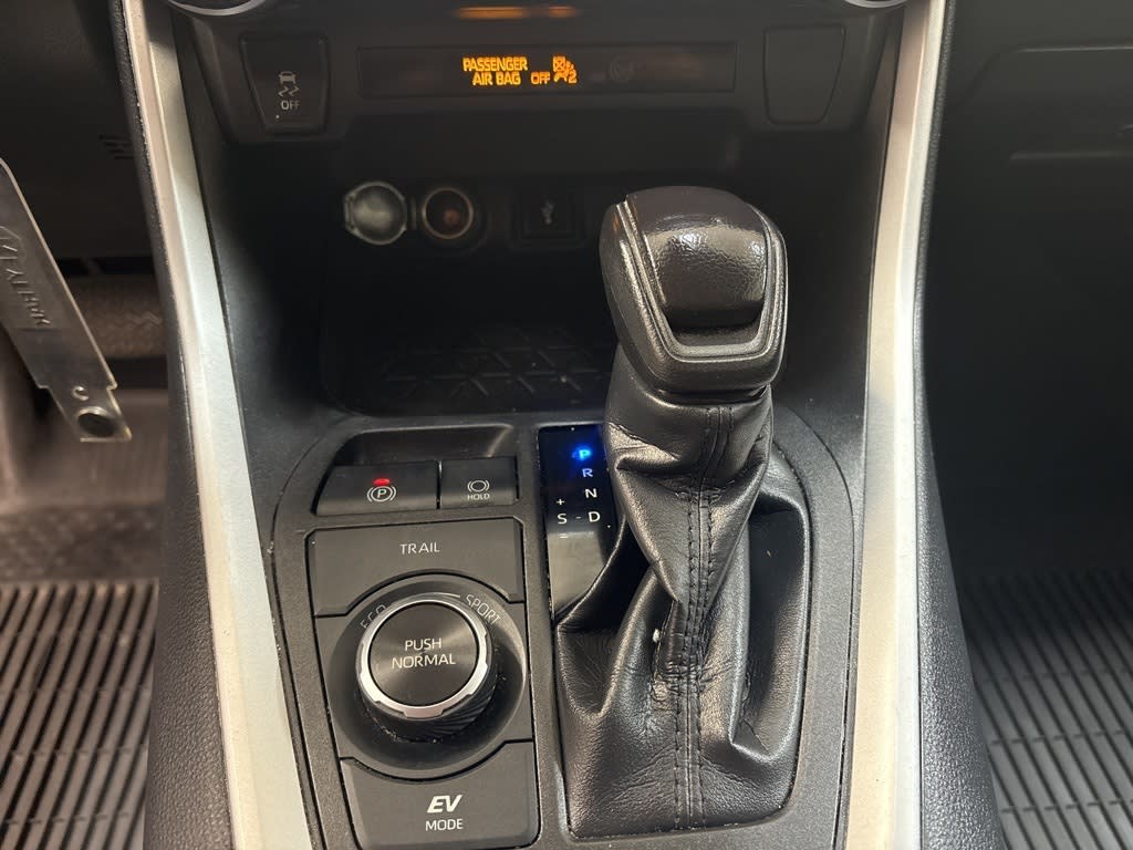 Thumbnail: 2022 Toyota RAV4 - 27