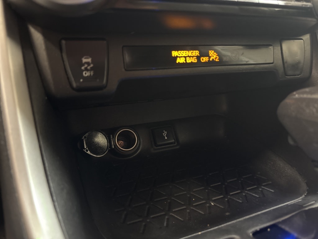 Thumbnail: 2022 Toyota RAV4 - 26