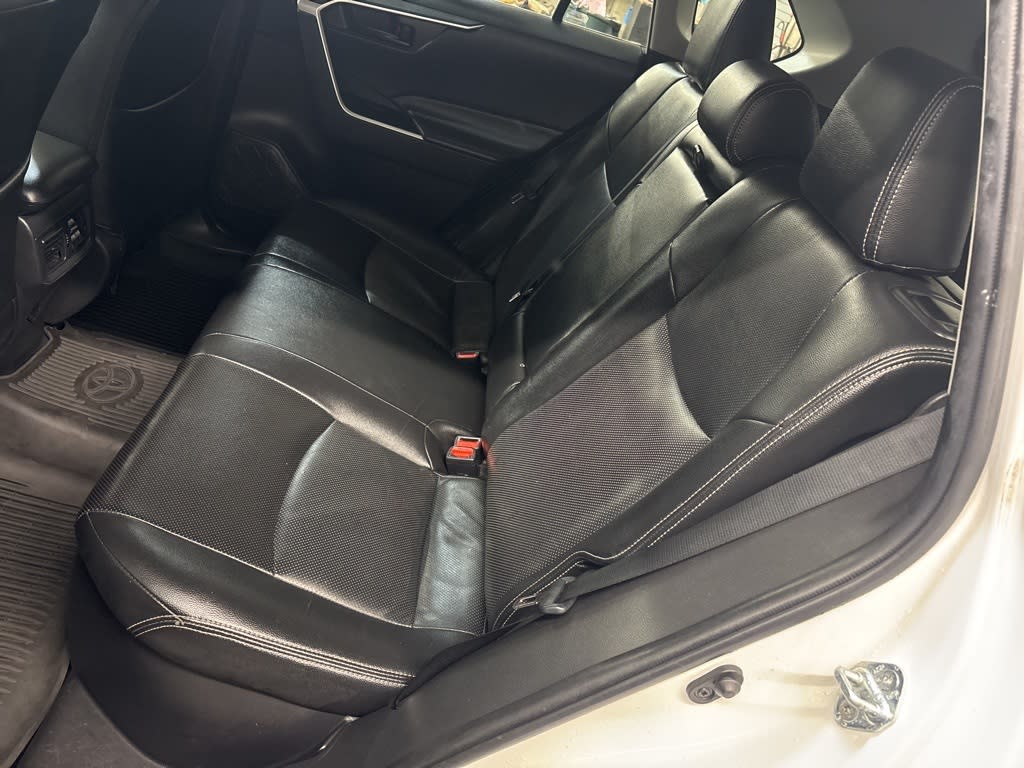 Thumbnail: 2022 Toyota RAV4 - 31