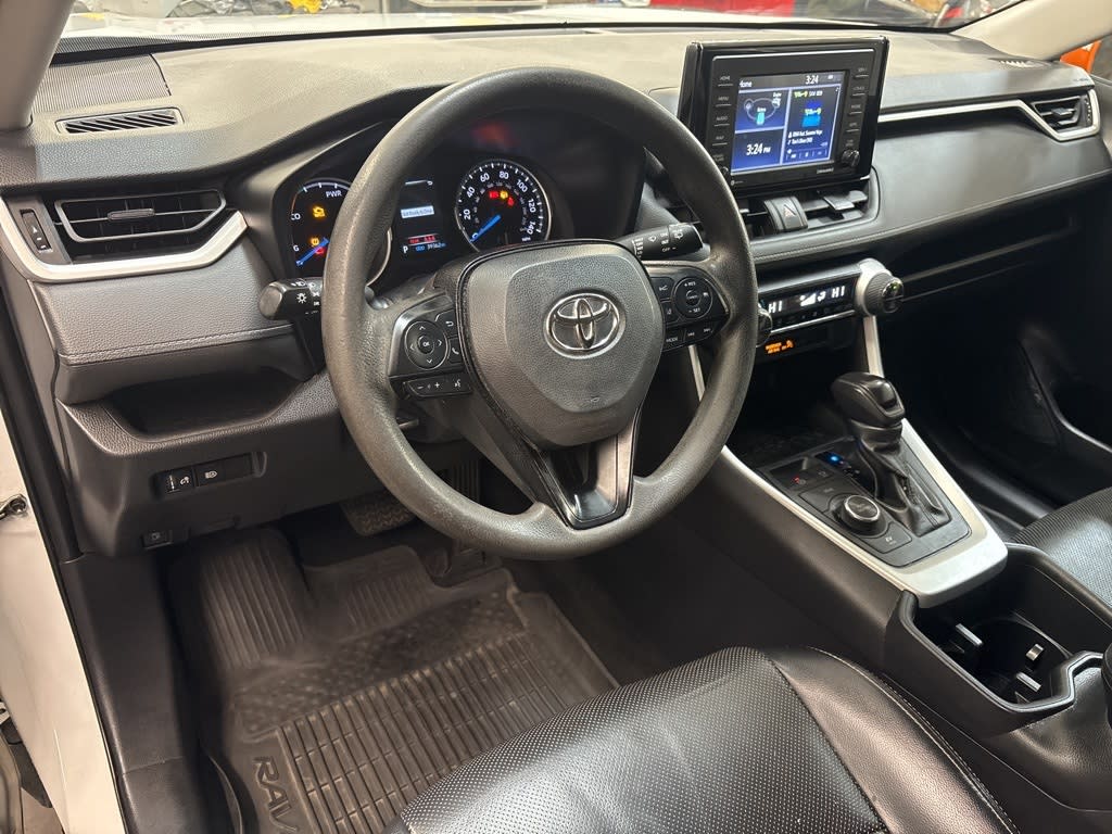 Thumbnail: 2022 Toyota RAV4 - 2