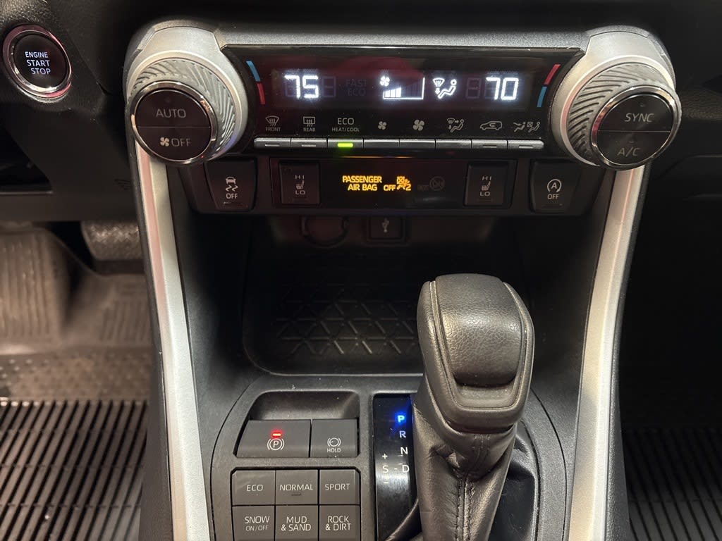 Thumbnail: 2022 Toyota RAV4 - 26