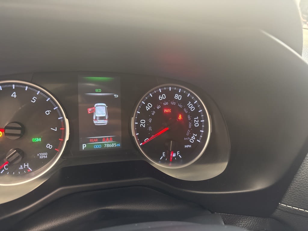 Thumbnail: 2022 Toyota RAV4 - 16