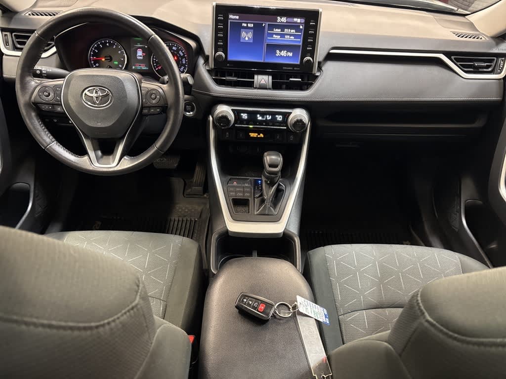 Thumbnail: 2022 Toyota RAV4 - 12