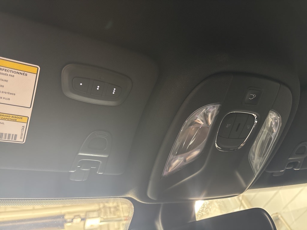 Thumbnail: 2022 Jeep Compass - 29