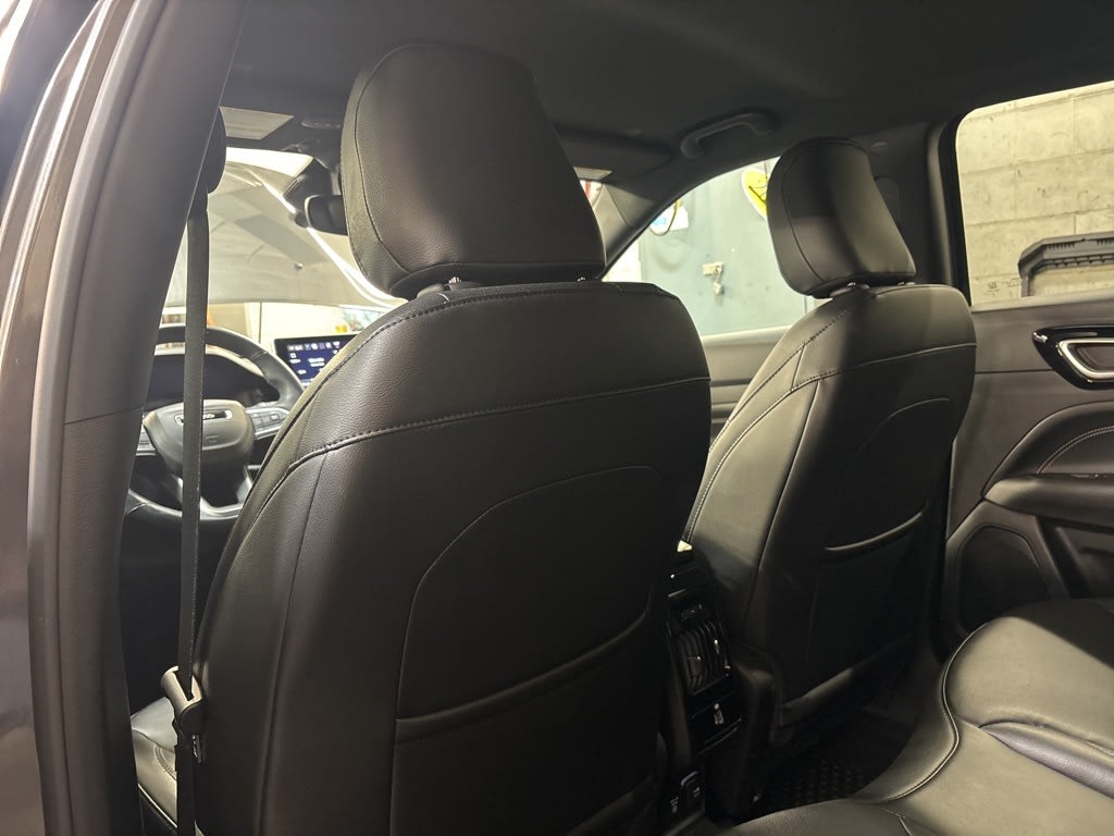 Thumbnail: 2022 Jeep Compass - 10