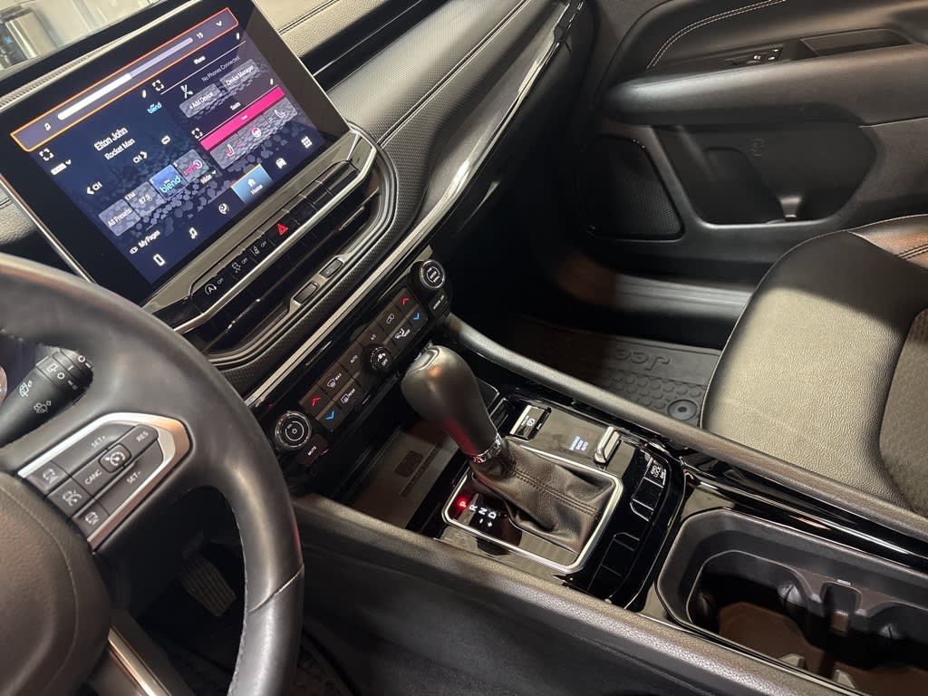 Thumbnail: 2022 Jeep Compass - 24