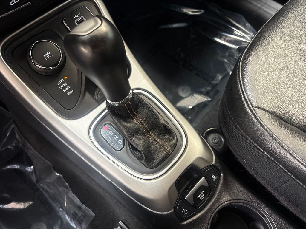 Thumbnail: 2019 Jeep Compass - 29