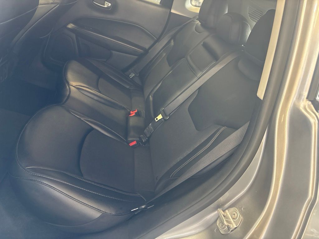 Thumbnail: 2019 Jeep Compass - 32